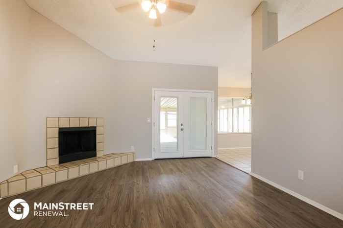 5514 West Joan De Arc Avenue - Photo 3 of 16
