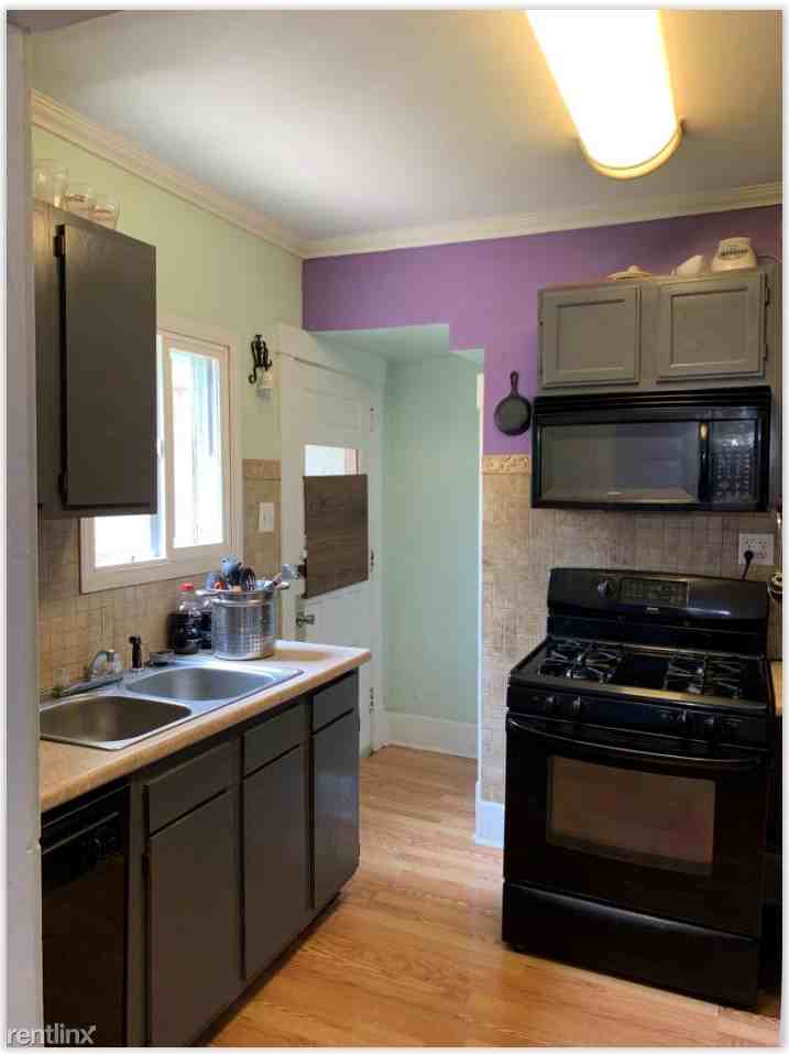 902 Lanterman Ave - Photo 3 of 8