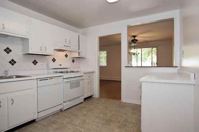 Salem Lane Apartments - Photo 2 of 33