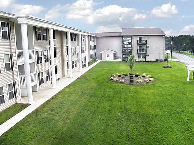 THE APARTNENT ラグマット　stabridge Riverwoods at Lake Ridge - 2085 Tacketts Village Sq