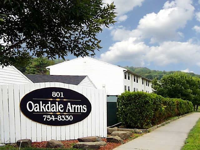 Oakdale Arms - Photo 2 of 7