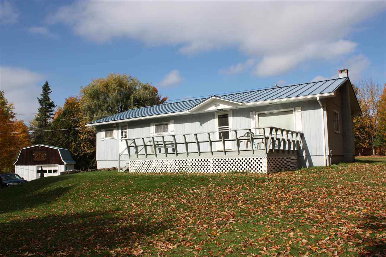 221 Derby Pond Road - Photo 3 of 13