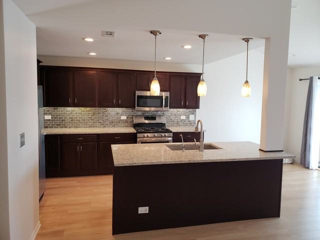 0N212 0n212 Windermere #2807 - Photo 2 of 9