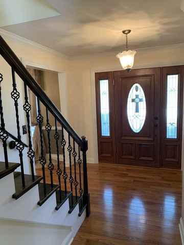 2490 Coach And Surrey - Photo 3 of 37