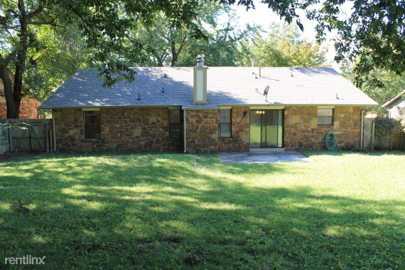 8107 S Date Pl - Photo 2 of 24