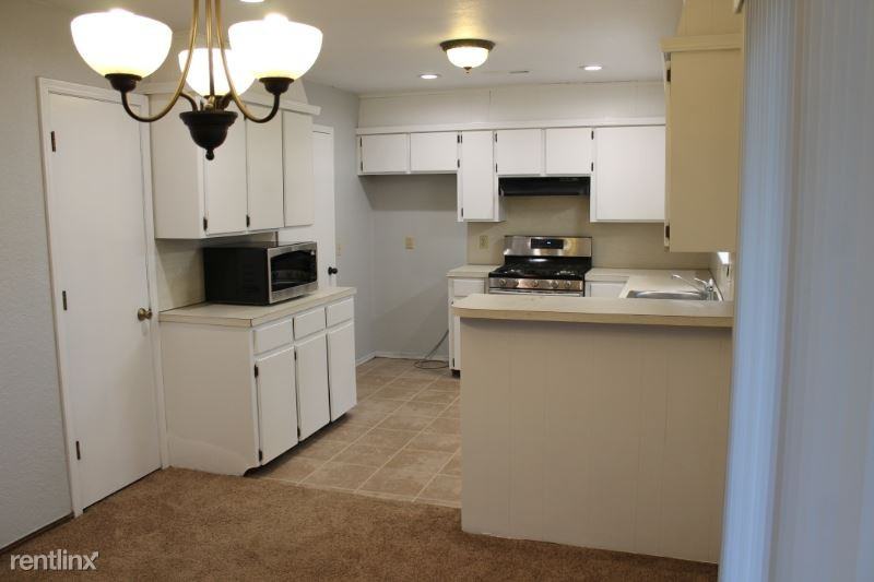 8107 S Date Pl - Photo 3 of 24