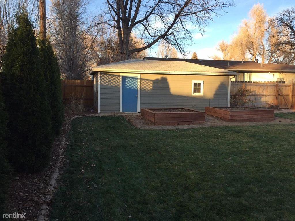 1705 Morningside Dr - Photo 2 of 10