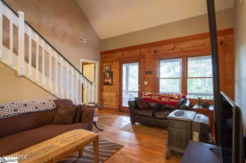 615 Secession Dr - Photo 2 of 8