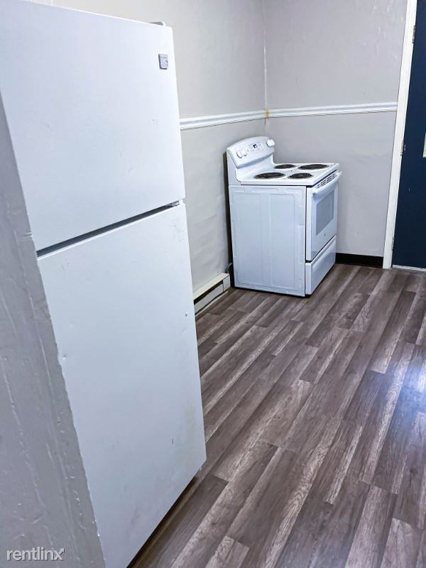 414 W Atlantic St 414 - Photo 2 of 18