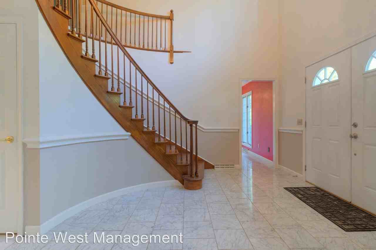 1602 Greenwood Drive - Photo 2 of 23