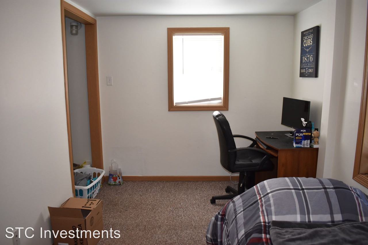 603 W Adams St - Photo 3 of 15