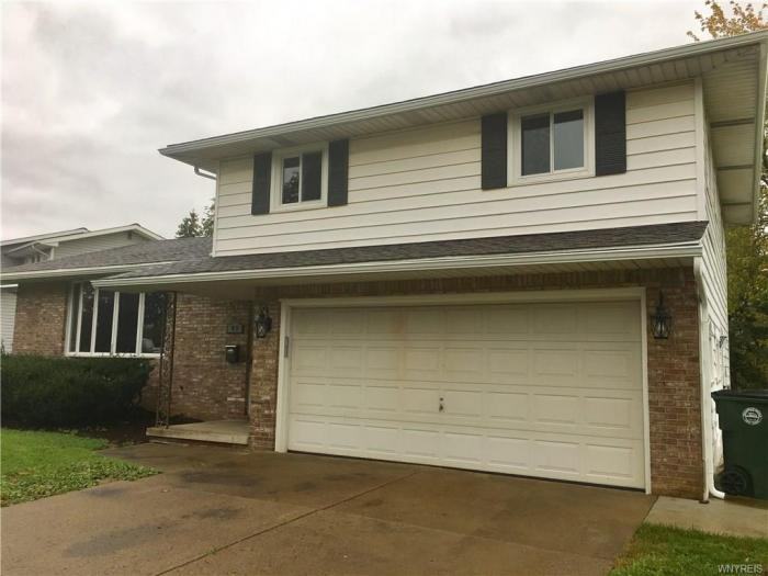 49 Center Drive - Photo 2 of 21