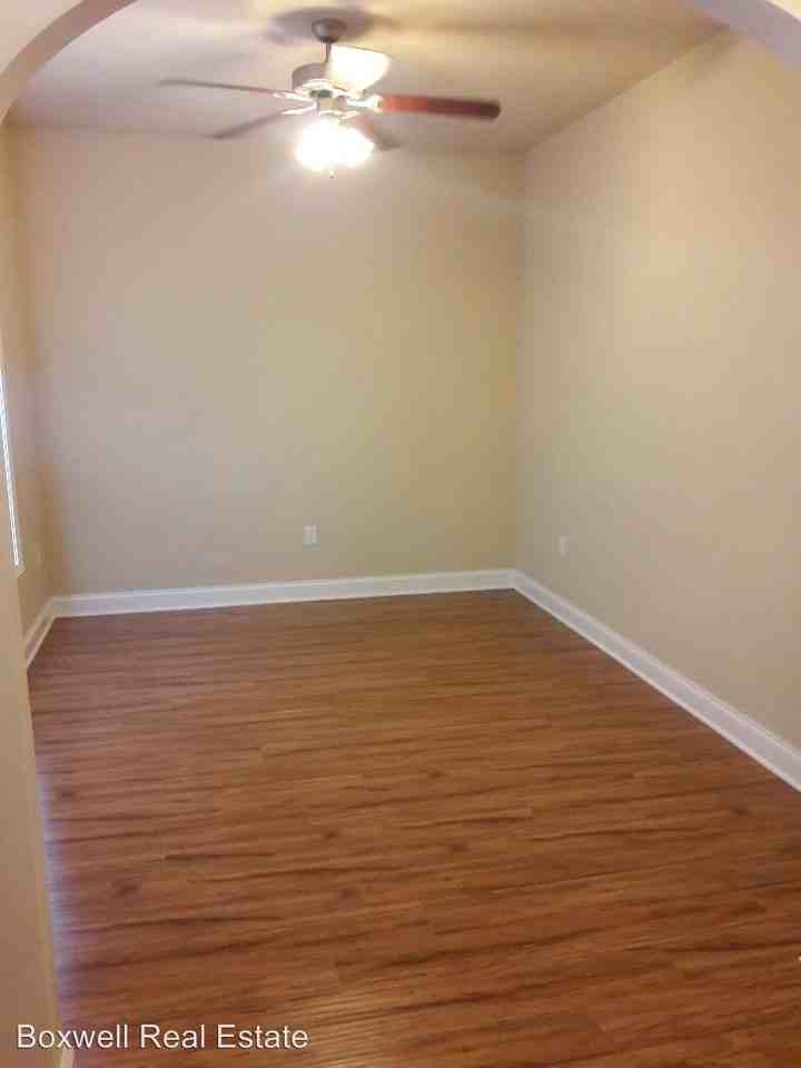 1655 Holloman - Photo 2 of 46