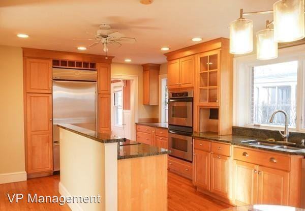 25 Farmington Ave - Photo 3 of 13