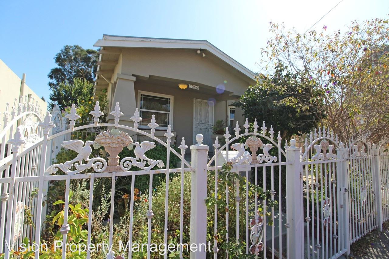 3066 Berlin Way - Photo 2 of 19