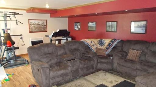 122 Honeysuckle Dr - Photo 3 of 13