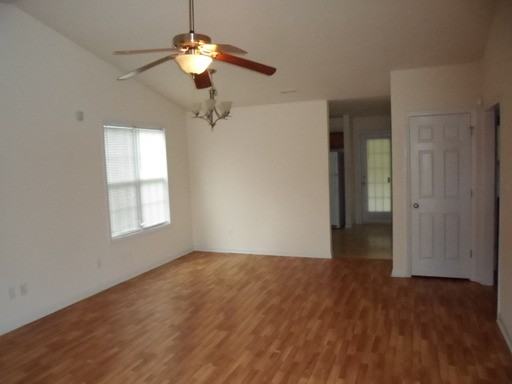 59 N Sussex Dr - Photo 2 of 8