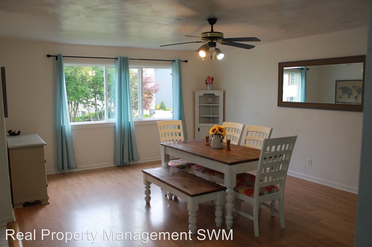 1224 Rose Drive - Photo 3 of 17