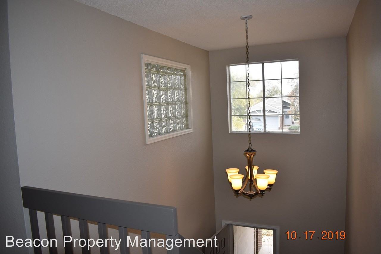 679 W. Jamison Cir - Photo 3 of 17