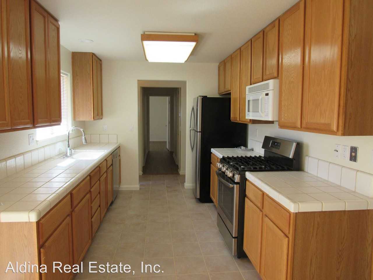 103 Desmond Rd. - Photo 3 of 17