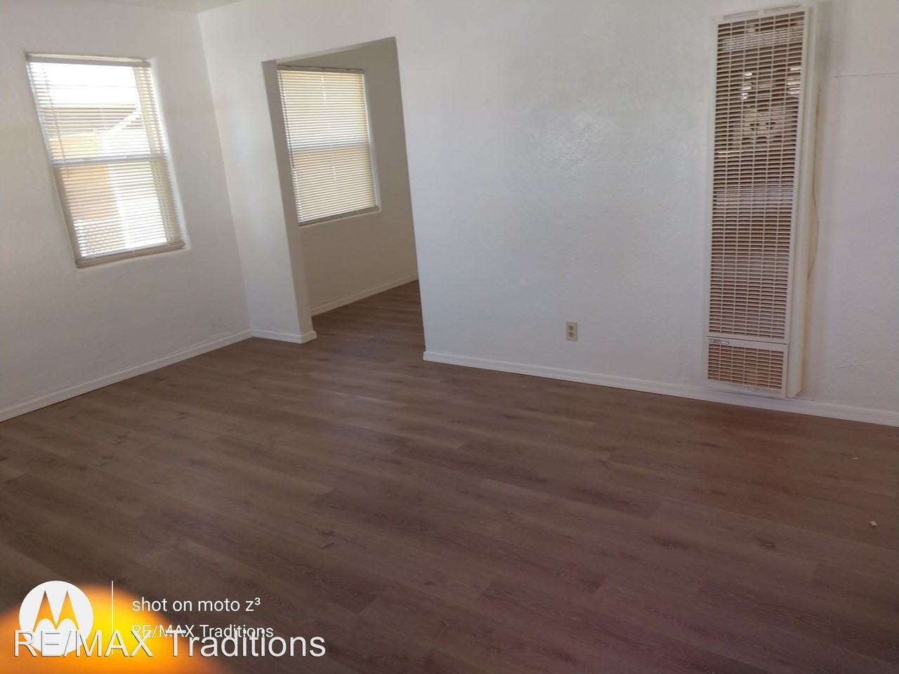452 N 3rd Ave - Photo 2 of 20