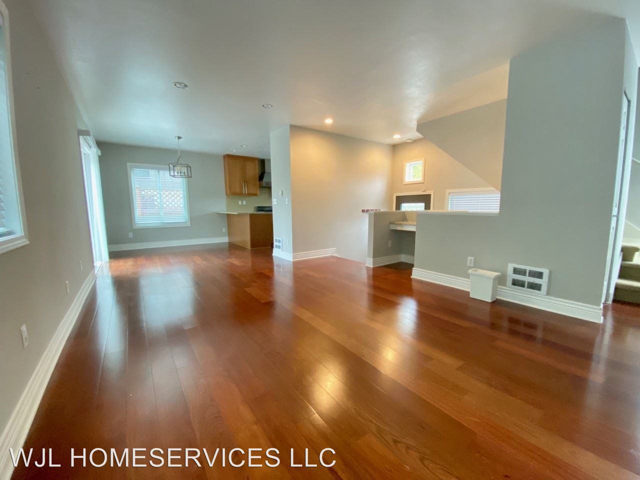 2309 W Crockett St - Photo 3 of 19