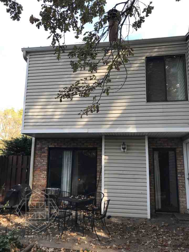 4429 Cedar Lake Rd S - Photo 2 of 10
