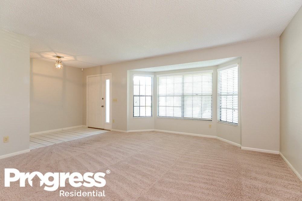 1839 Twisting Ln - Photo 2 of 14