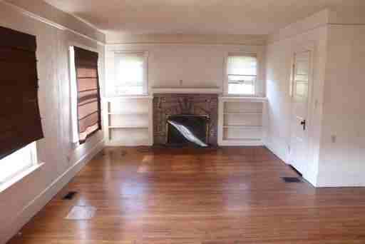 244 S 12th St - Photo 3 of 12