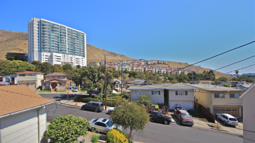 315 Chapman Ave - Photo 2 of 20