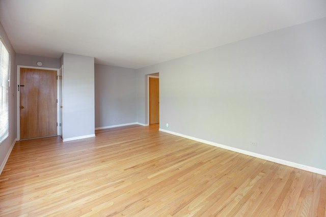 730 Chestnut #B - Photo 3 of 12