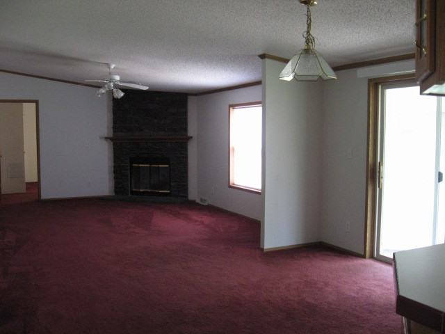 306 Broadway St - Photo 3 of 50