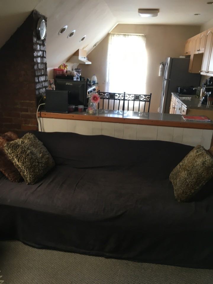 18 Cedar St - Photo 2 of 3