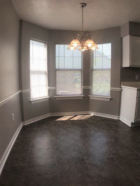 2006 Fox Hill Lane - Photo 3 of 11