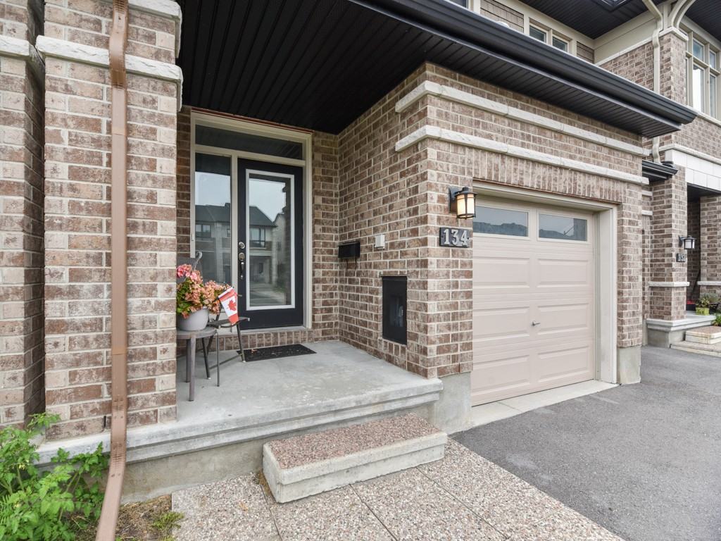 134 Mattingly Way - Photo 2 of 16