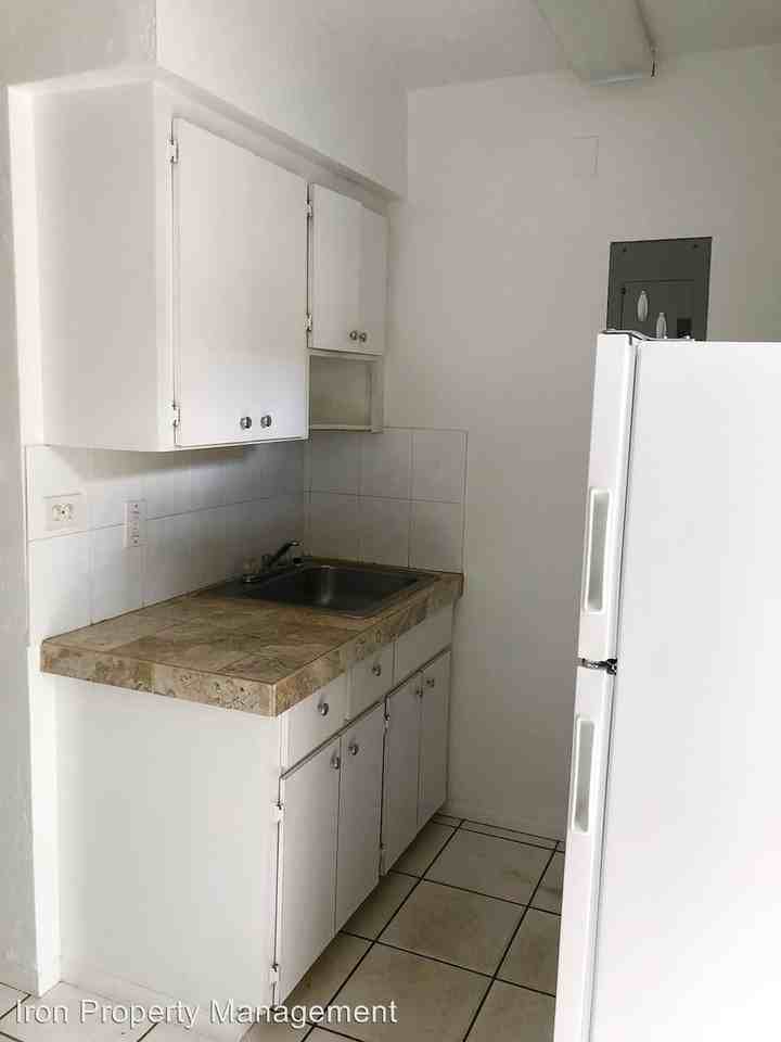 15 Alhambra Circle - Photo 2 of 12