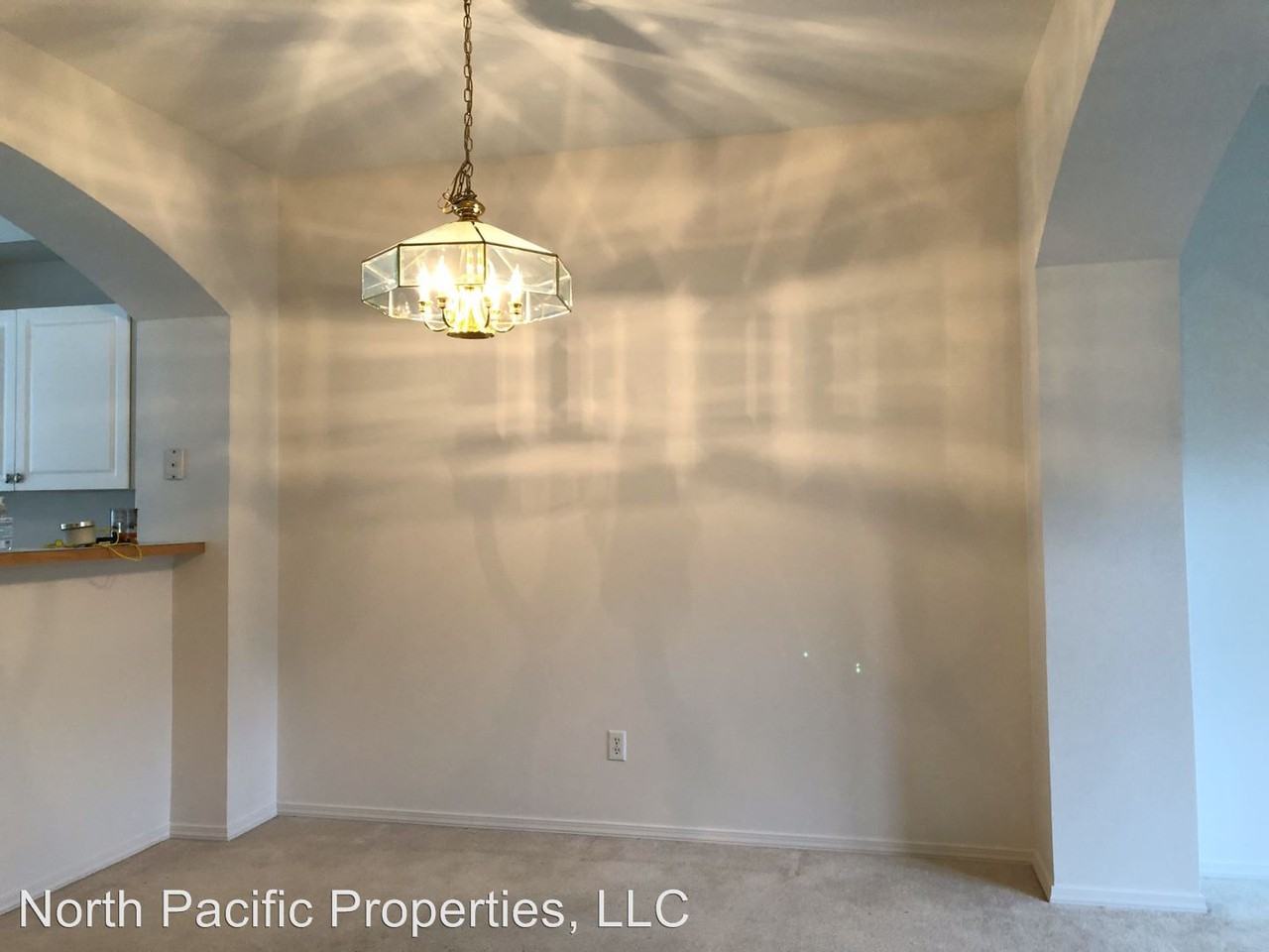 2212 Newport Way Nw - Photo 2 of 10