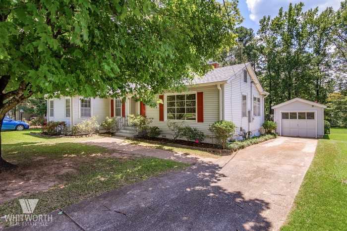 205 East Glen Iris Lane - Photo 3 of 23