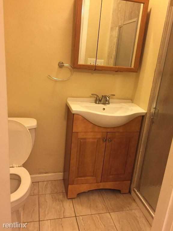 4113 Stirling St - Photo 3 of 18