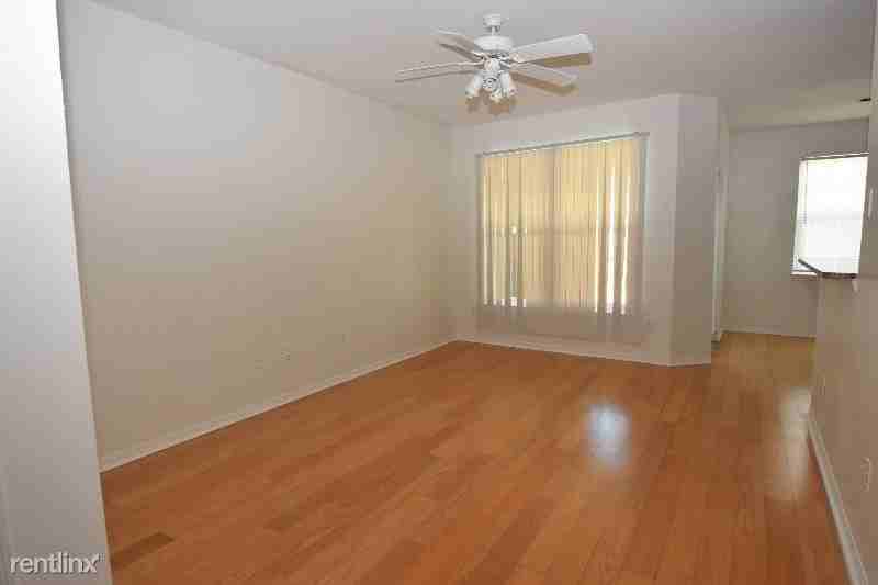 1910 E Palm Ave 9301 - Photo 2 of 15