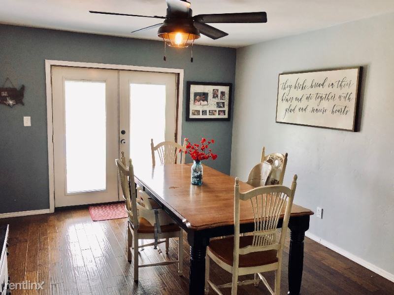 4105 Ne 5th Street - Photo 3 of 16