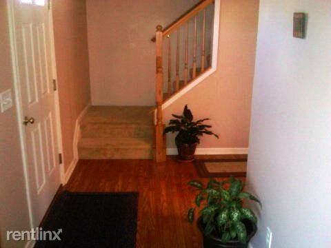 46 Echowood Dr - Photo 2 of 5