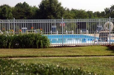 Signal Hill Apartments - Photo 2 of 4