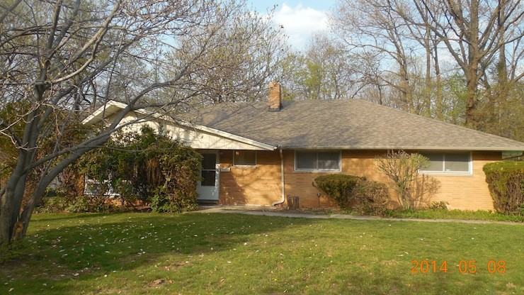 345 Royal Oak Blvd - Photo 2 of 26