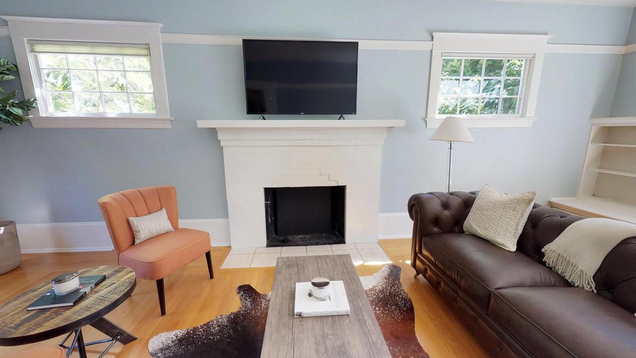 Spectacular Irvington craftsman by the Lloyd District - Photo 4 of 22