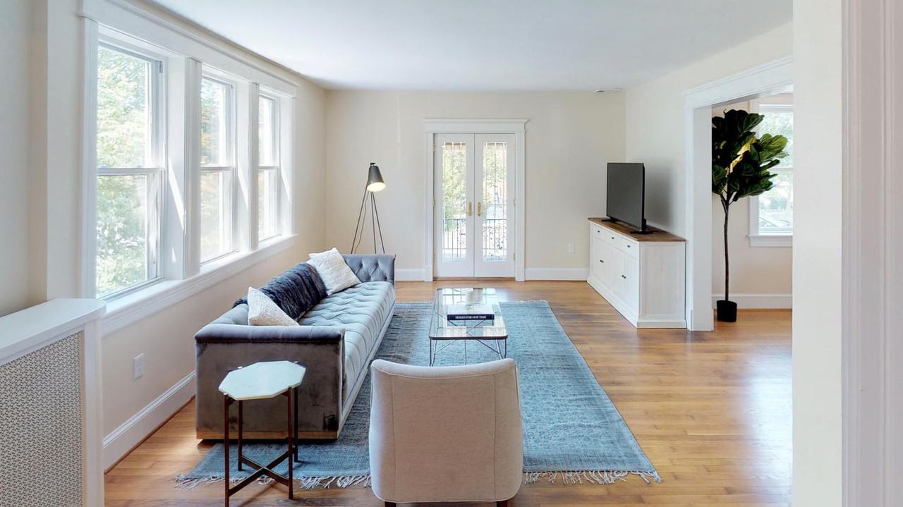 Spacious Brightwood home by Fort Totten Station Apartments in