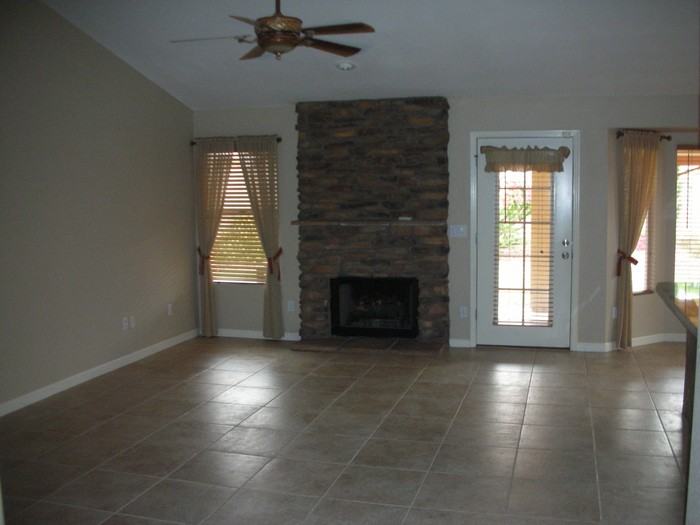 4238 East Harvard Avenue - Photo 3 of 11