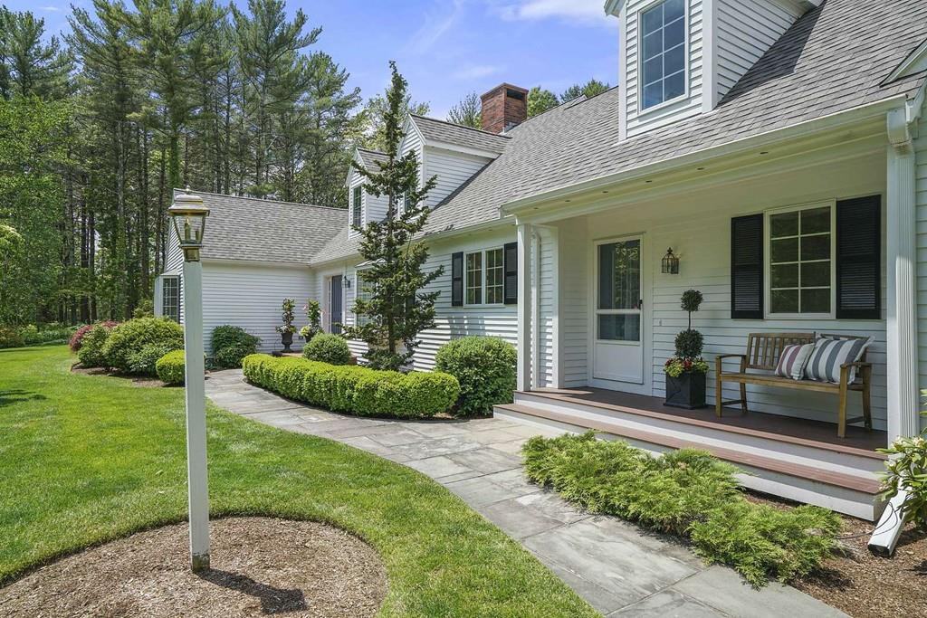 340 Saint George St - Photo 2 of 42