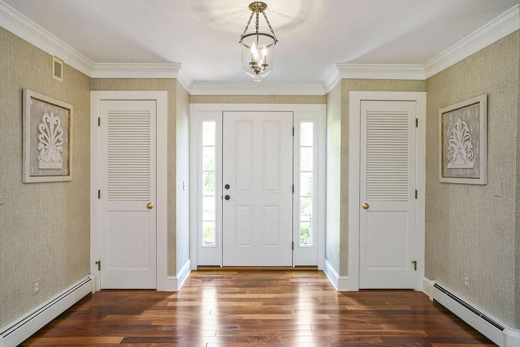 340 Saint George St - Photo 3 of 42