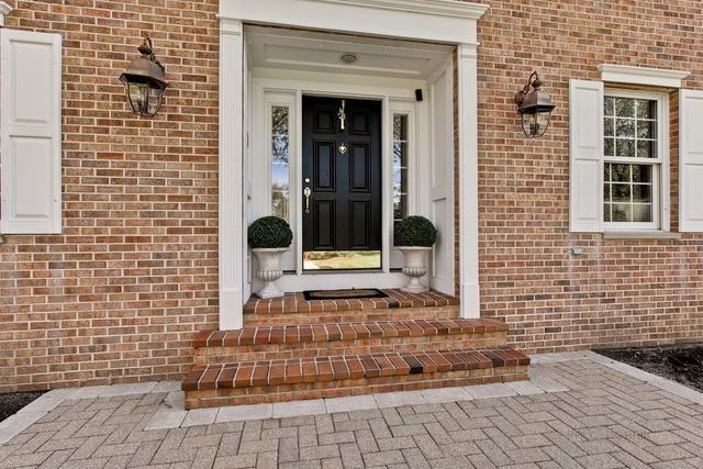 4537 Eleanor - Photo 3 of 50